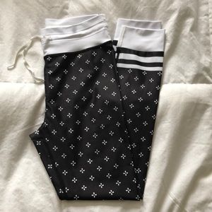 White Fox x Sarah’s Day Activewear Leggings
